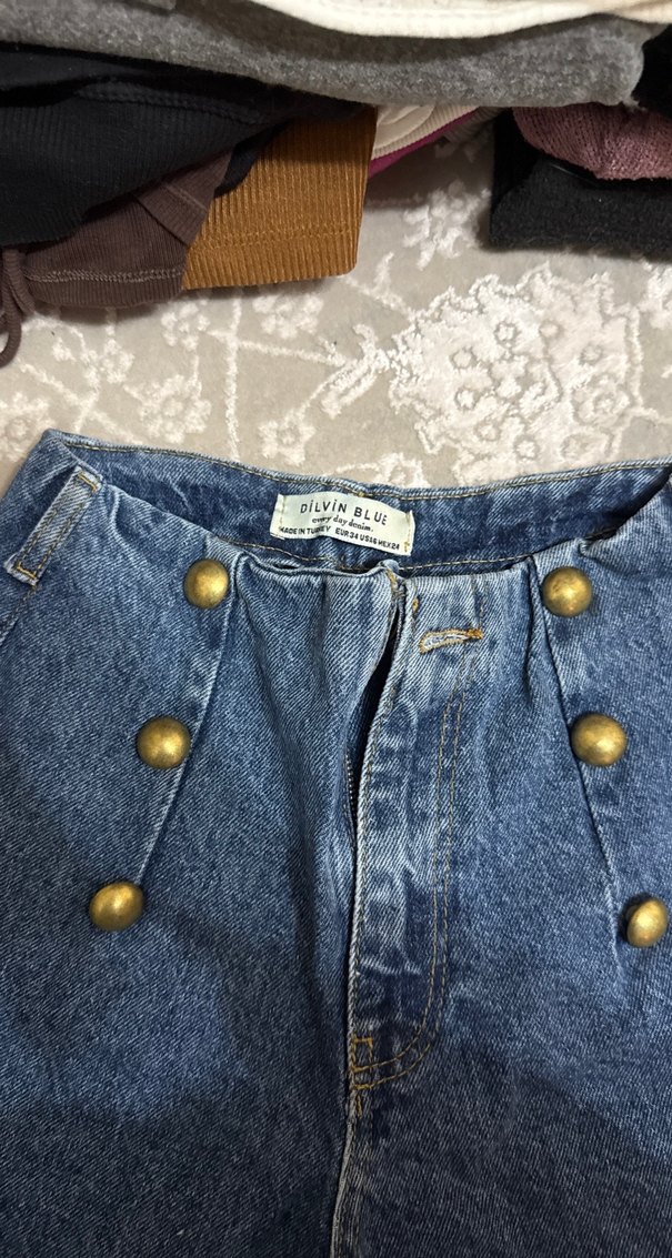 Kadın Mavi Düğmeli Mini Denim Şort - Görsel 2