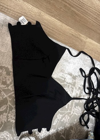 Siyah Arkası Çapraz Büstiyer - Görsel 2