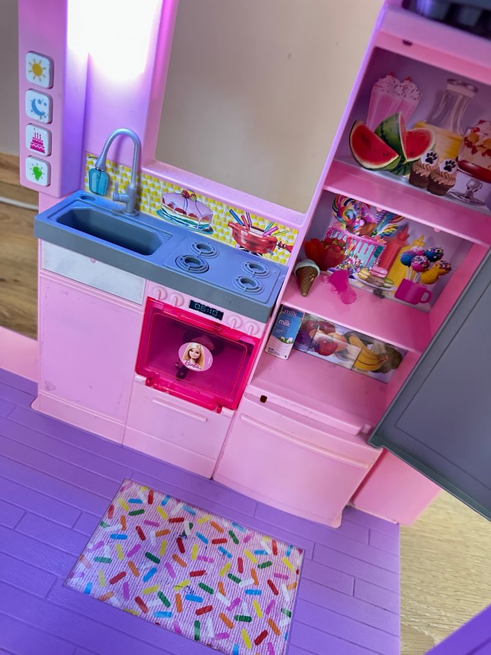 Renkli Barbie Oyun Evi - Görsel 4