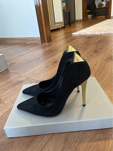 Diğer Süet Stiletto