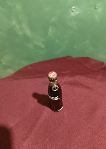 Kırmızı Coca-Cola eskilerden anahtalik USA damgalı - Görsel 2