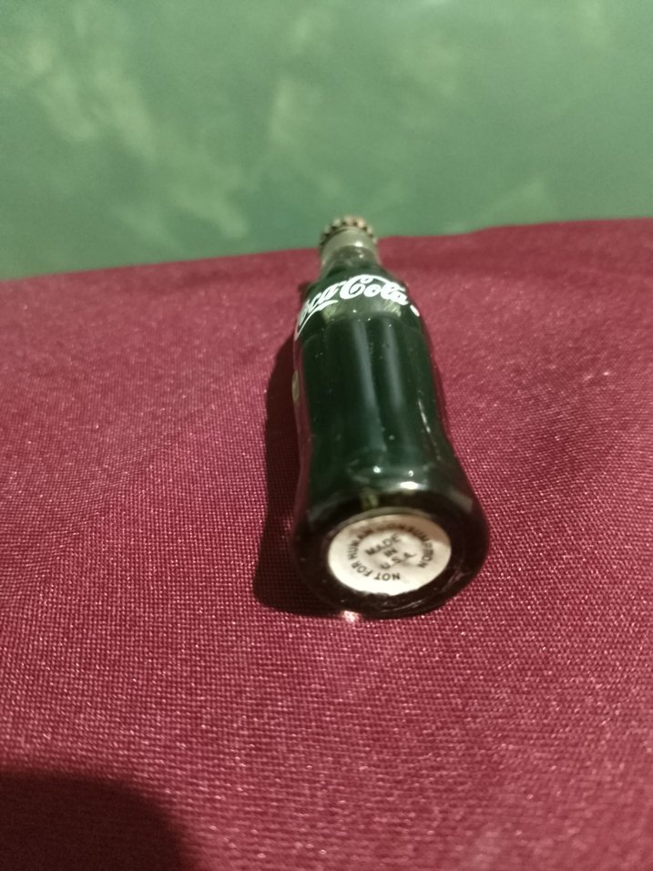 Kırmızı Coca-Cola eskilerden anahtalik USA damgalı - Görsel 4