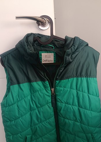 Parlak Yeşil Erkek Çocuk Kapüşonlu Yelek - Görsel 2