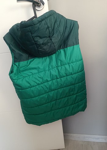 Parlak Yeşil Erkek Çocuk Kapüşonlu Yelek - Görsel 3