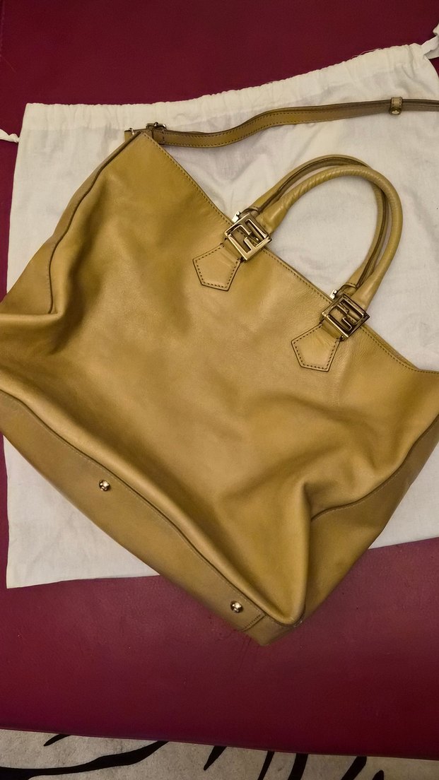 Fendi bej orjinal büyük boy çanta - Görsel 2