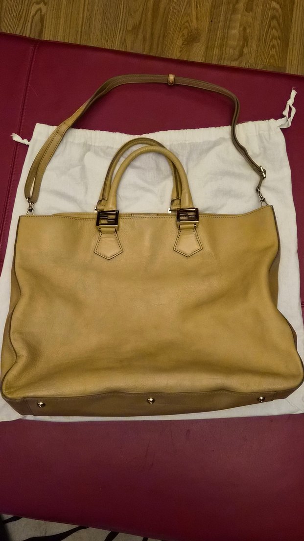 Fendi bej orjinal büyük boy çanta - Görsel 3