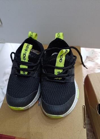 Adidas Erkek çocuk spor ayakkabı