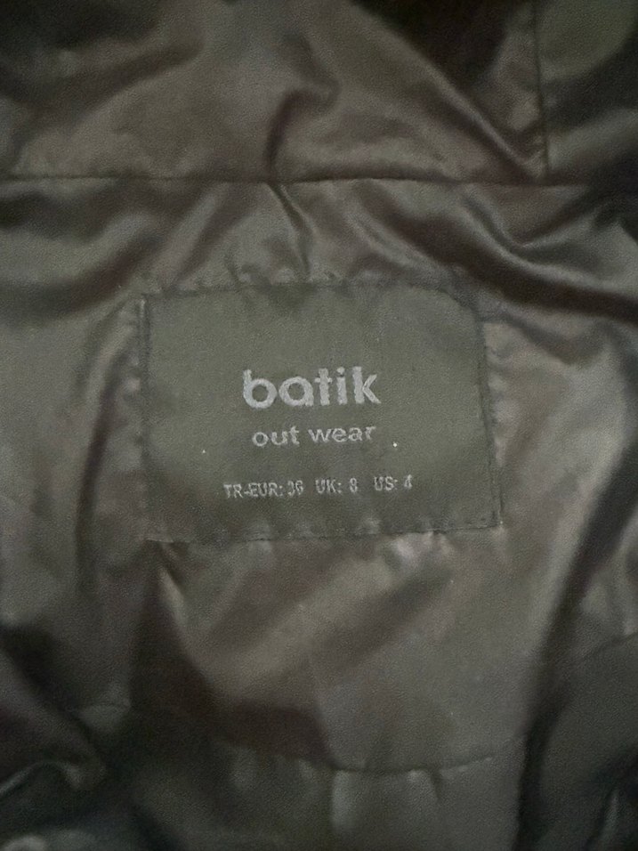 Kadın Koyu Pembe Kapüşonlu Uzun Mont batik xs - Görsel 3