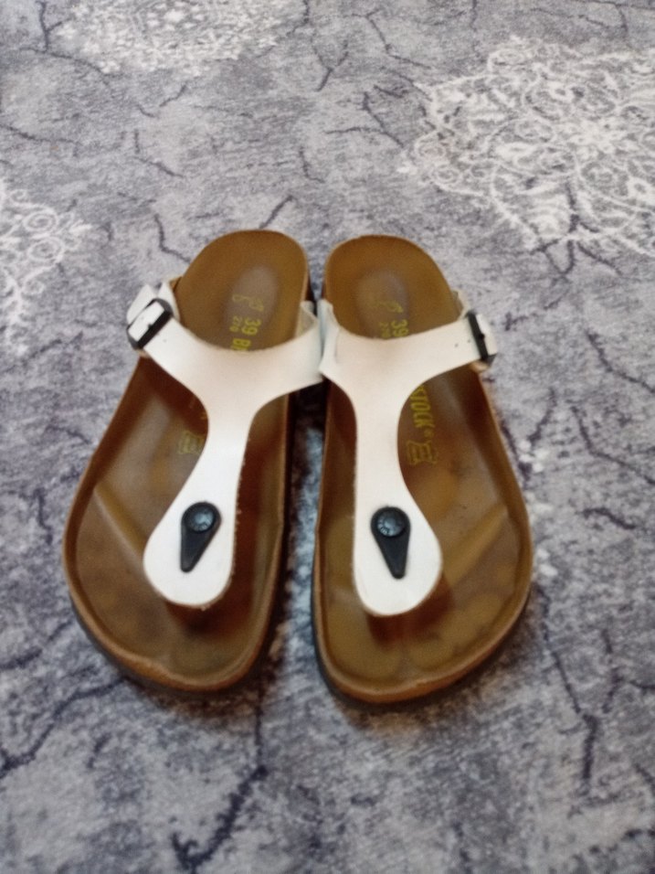 Tokalı Beyaz Kadın Dolgu Topuk Terlik - Görsel 2