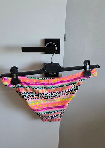 Renkli Bağlamalı Mini Bikini Altı - Görsel 3