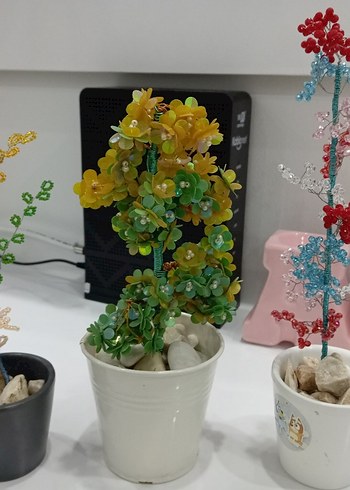 Diğer Renkli Yapay Çiçekli Saksı Dekorasyonu