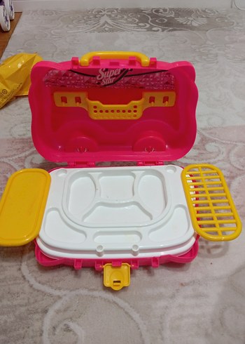 Beden Pembe Renkli Çocuk Okul Çantası