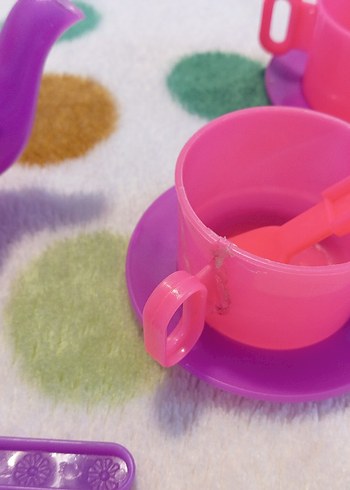 Renkli Pembe Plastik Çay Seti Oyuncak - Görsel 2