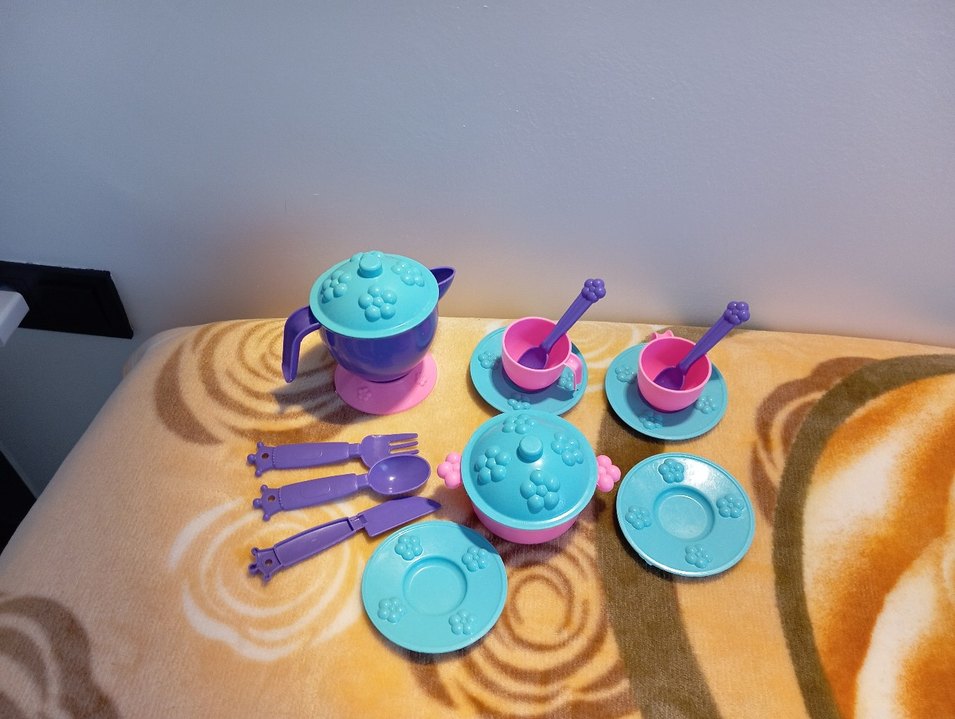Renkli Plastik Çay Seti Oyuncak - Görsel 4