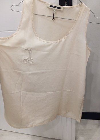 İpekyol işlemeli krem bluz - Görsel 2