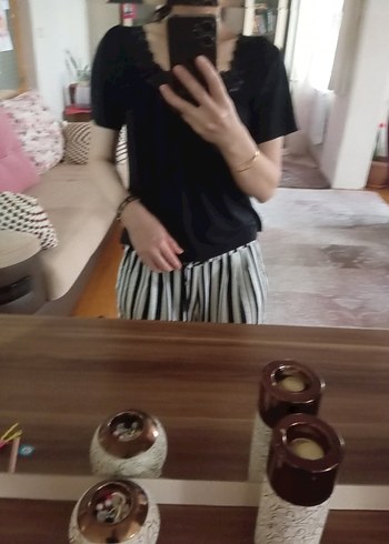 m Beden Siyah V Yaka Kısa Kollu Kadın Bluz