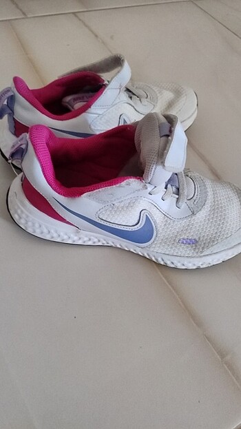Nike kız ayakkabı