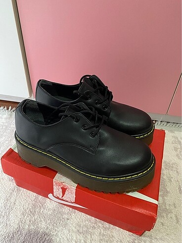 dr martens muadili