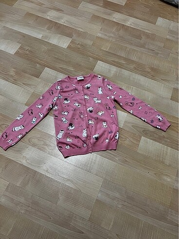 LC Waikiki LCW 6 yaş kedi desenli sıfır hırka