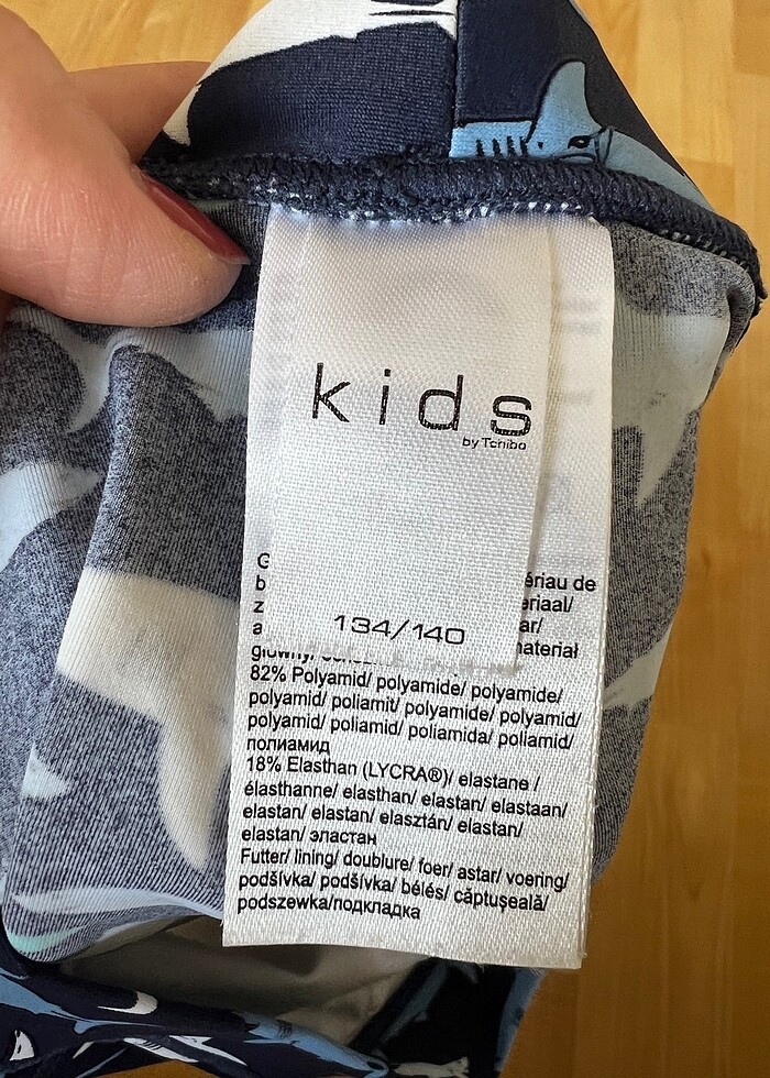 Tchibo sıfır ayarında 8-9 yaş mayo - Görsel 3