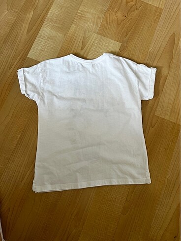 5 Yaş Beden beyaz Renk Zara 5 yaş pullu t shirt