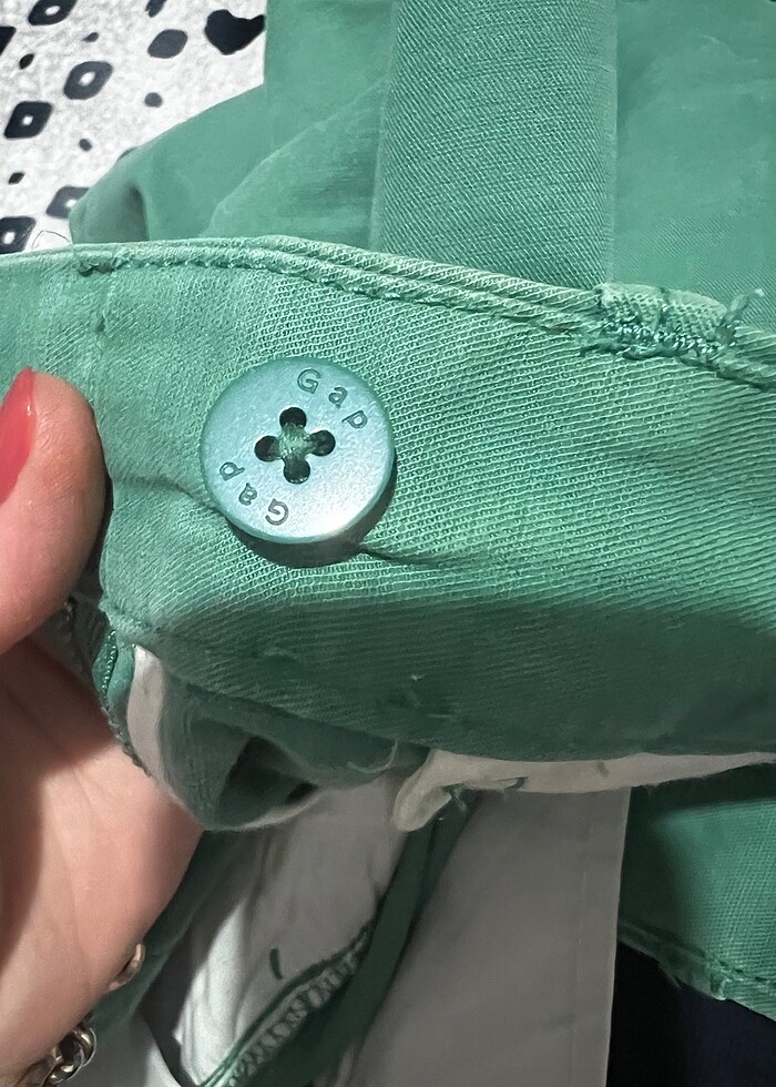 GAP Çimen yeşili sıfır şort - Görsel 5