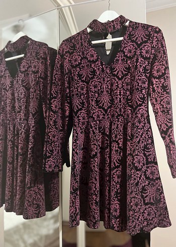 Bordo V Yaka Dantel Detaylı Gotik Midi Elbise - Görsel 3