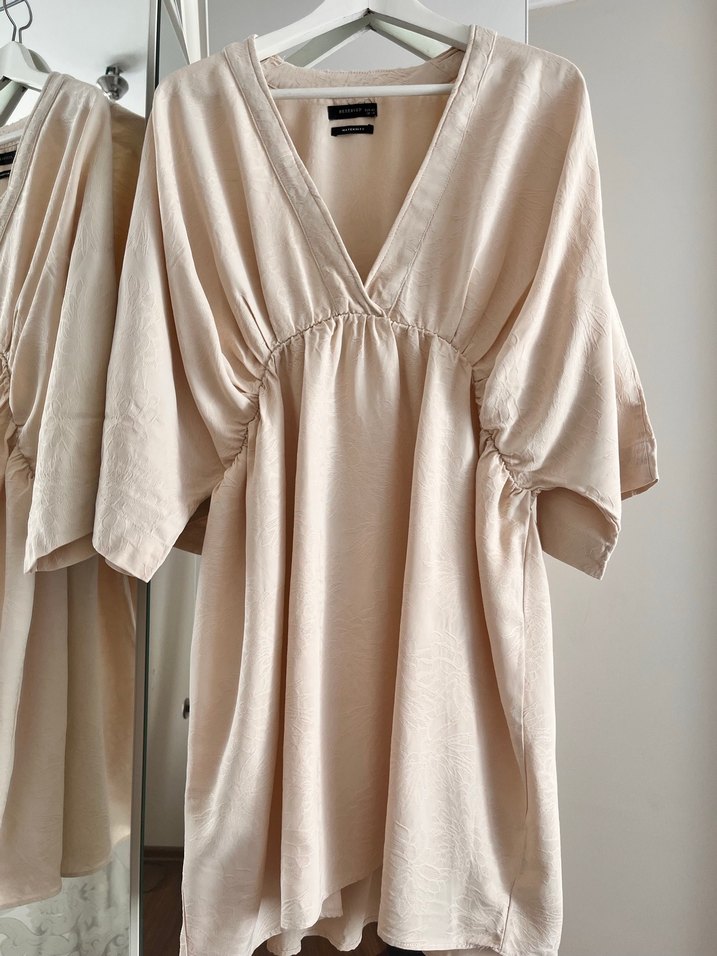 Krem rengi hamile elbisesi - Görsel 3