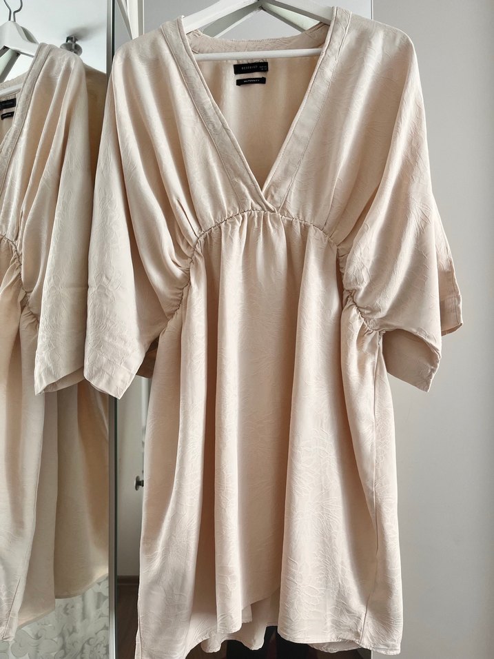 Krem rengi hamile elbisesi - Görsel 2