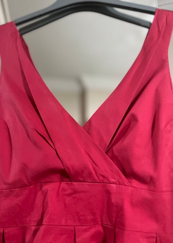 Ahıududu rengi masal gibi kesimli elbise - Görsel 4