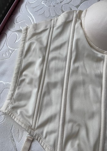 Krem rengi jartiyerli büstiyer 75 B - Görsel 7