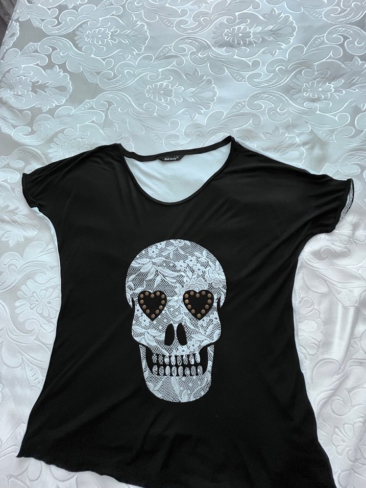 Kuru kafalı tişört - Görsel 4