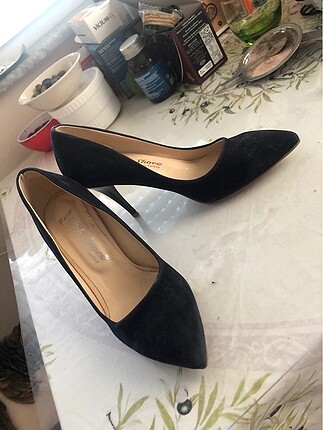 süet stiletto
