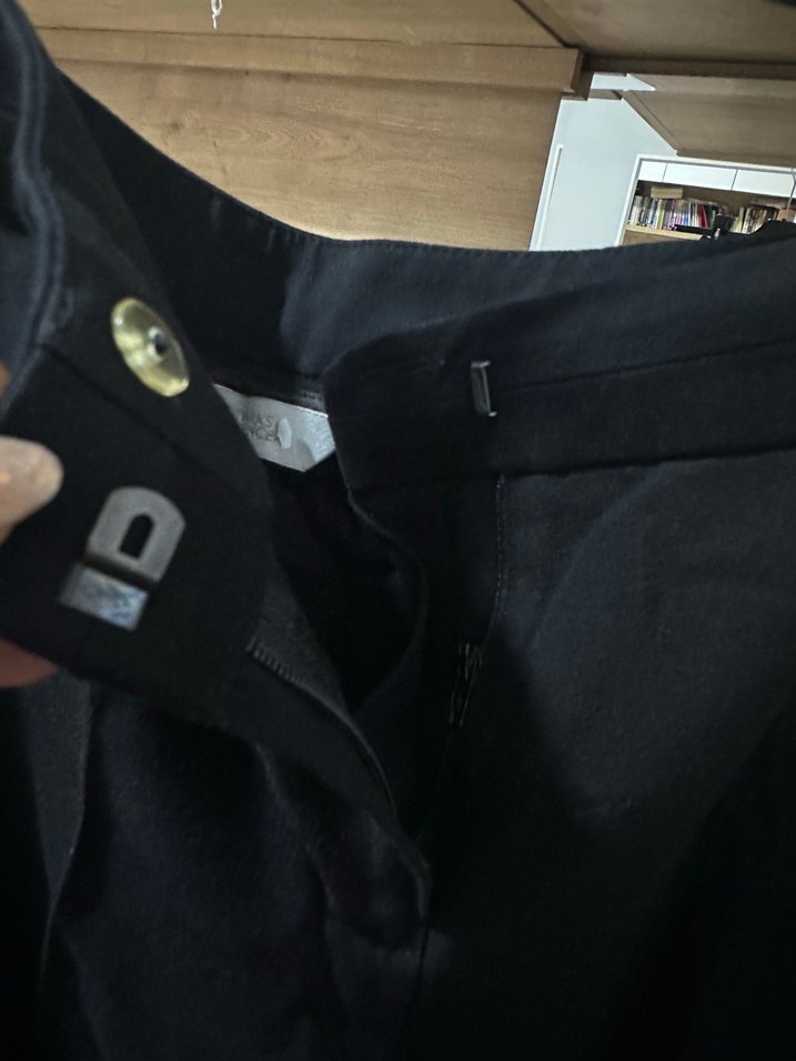 Marks&Spencer Siyah Kumaş Pantolon — görsel 3/10