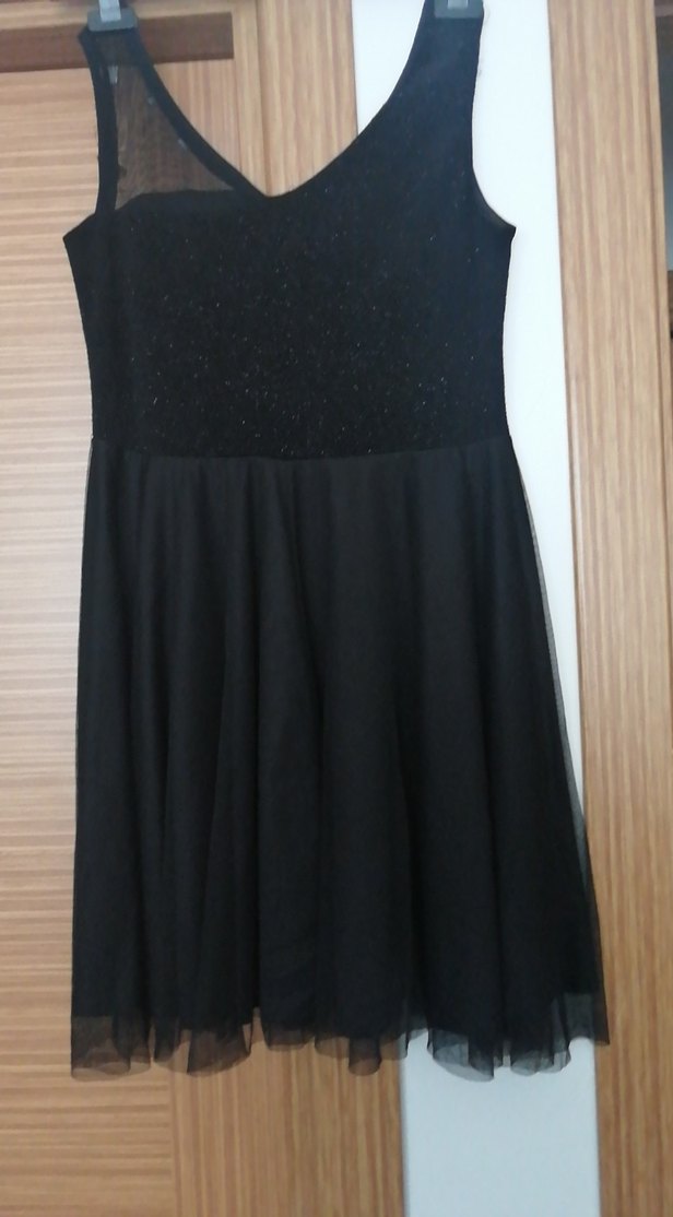 Siyah V Yakalı Midi Gizemli Elbise - Görsel 2