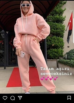 İçi Şardonlu Şık Bir Eşofman Takımı 