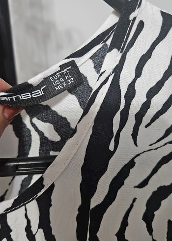 xl Beden Kolsuz Zebra Desenli Tulum