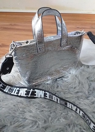 Zara Zara gümüş rengi çanta