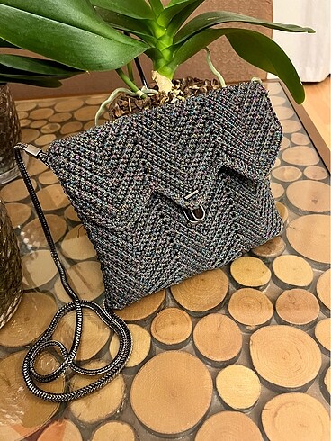 Gri simli clutch çanta