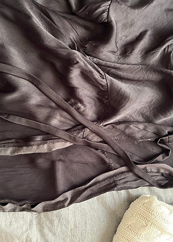 Beyoglu Saten baglamali etek - Görsel 3