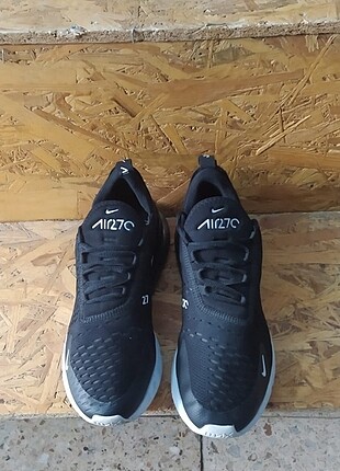38 buçuk numara orijinal Nike Air 270