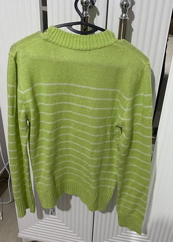 Yeşil Çizgili V Yaka Triko Kadın Kazak - Görsel 3