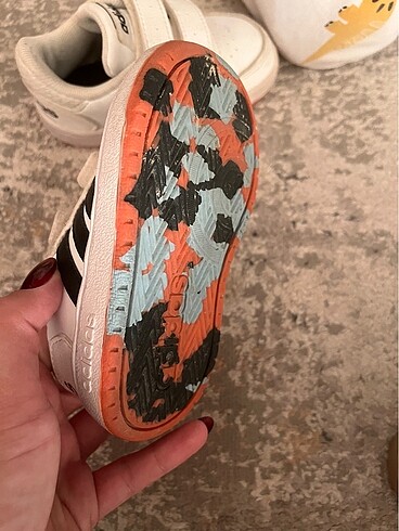 21 Beden Adidas Spor ayakkabı