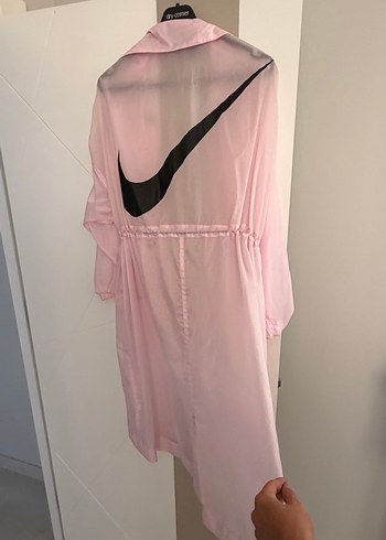 Nike Pembe Midi Uzunlukta Kadın Yağmurluk - Görsel 2