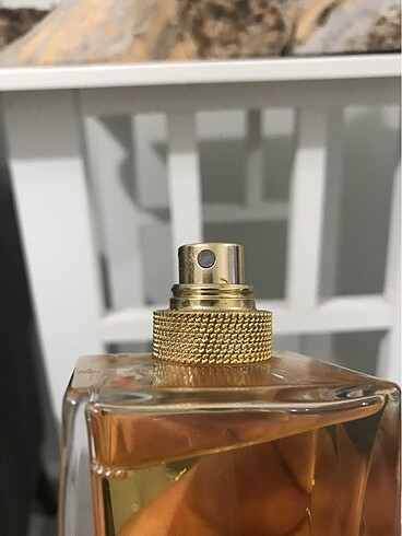 Yves Saint Laurent 150 ml orjinal iade garantilidir