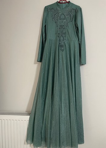 Yeşil İşlemeli Uzun Kollu Abiye Elbise - Görsel 2