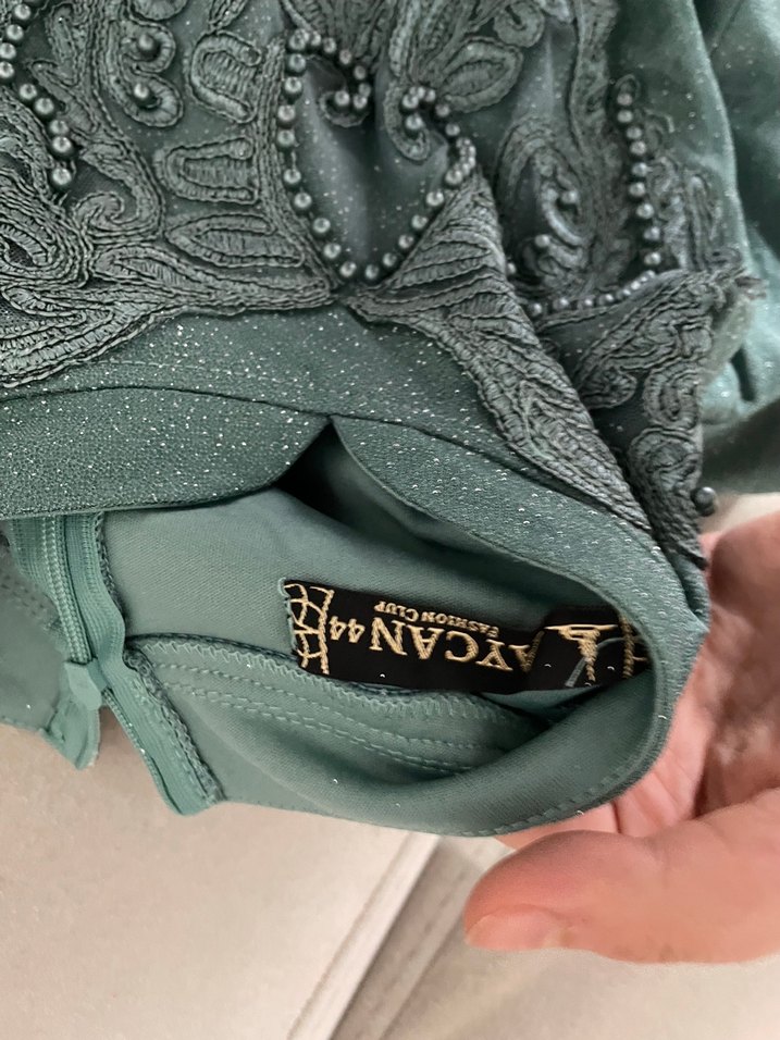 Yeşil İşlemeli Uzun Kollu Abiye Elbise - Görsel 5