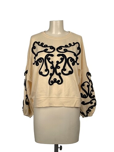 Zara Sweatshirt %70 İndirimli.