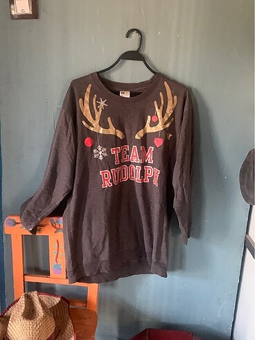 H&M sweat