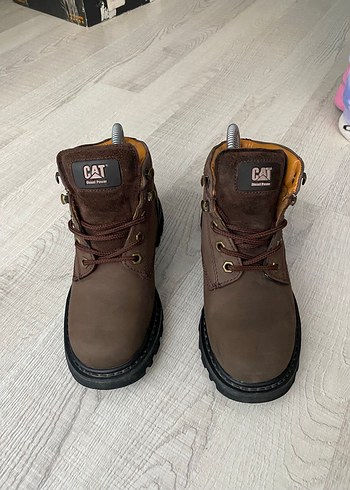 CAT Kahverengi Deri Kadın Bot - Görsel 9